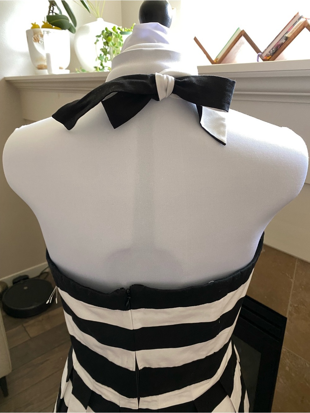 NWT WHBM Classic Black & White Striped Halter/Strapless Party Dress - Picture 4 of 11